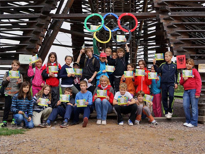 Lesní olympiády se účastní děti druhých až pátých tříd všech chrudimských základních škol.