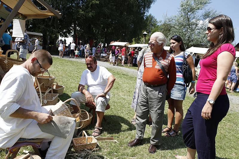 Oblíbený jarmark ve skanzenu na Veselém Kopci u Hlinska 