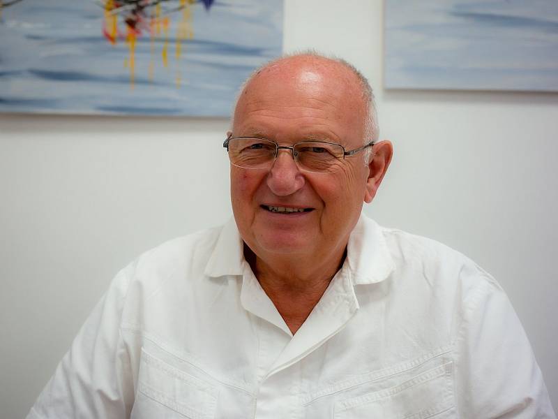 Jiří Hradec, 70 let, lékař