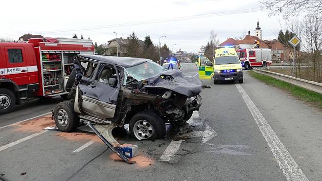 Nehoda si vyžádala jedno těžké zranění. 