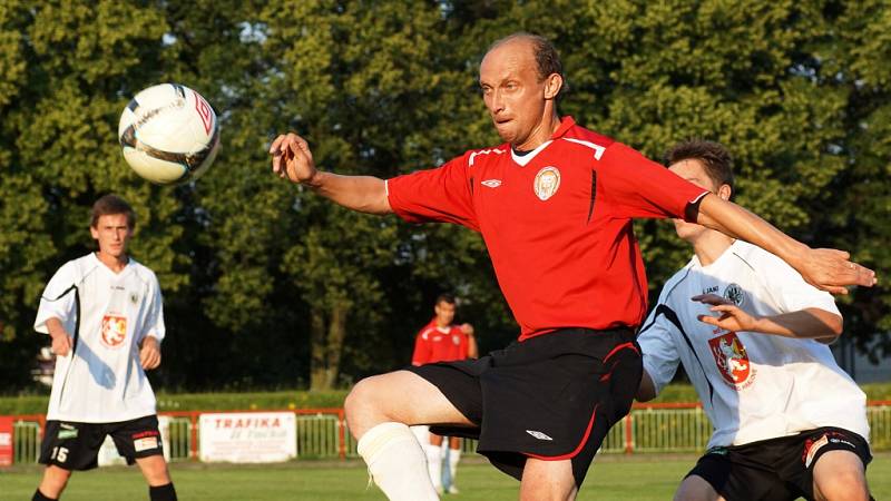 Z přípravného utkání MFK Chrudim - FC Hradec Králové junioři 0:0.