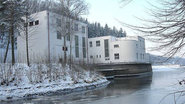 Vodní elektrárna Práčov.