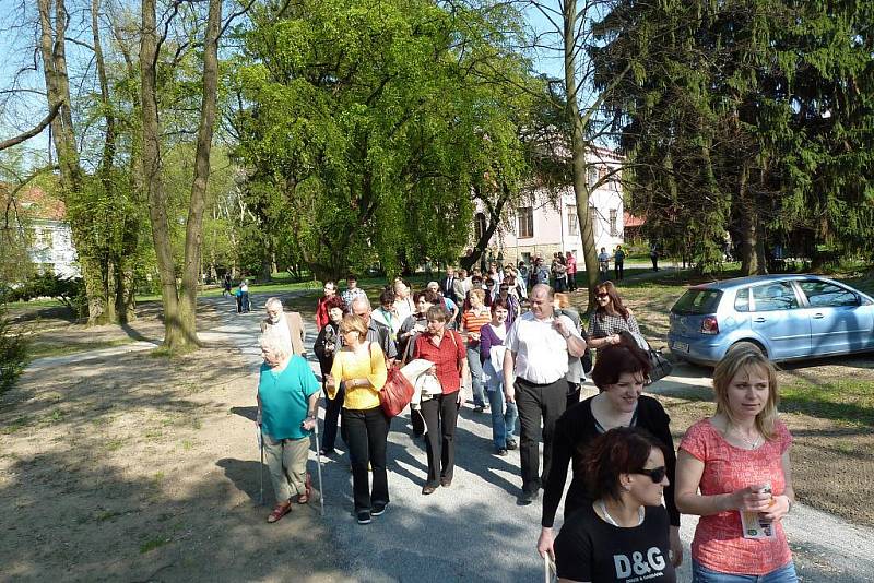 V Hamzově odborné léčebně pro děti a dospělé byl otevřen Hamzův park a arboretum.