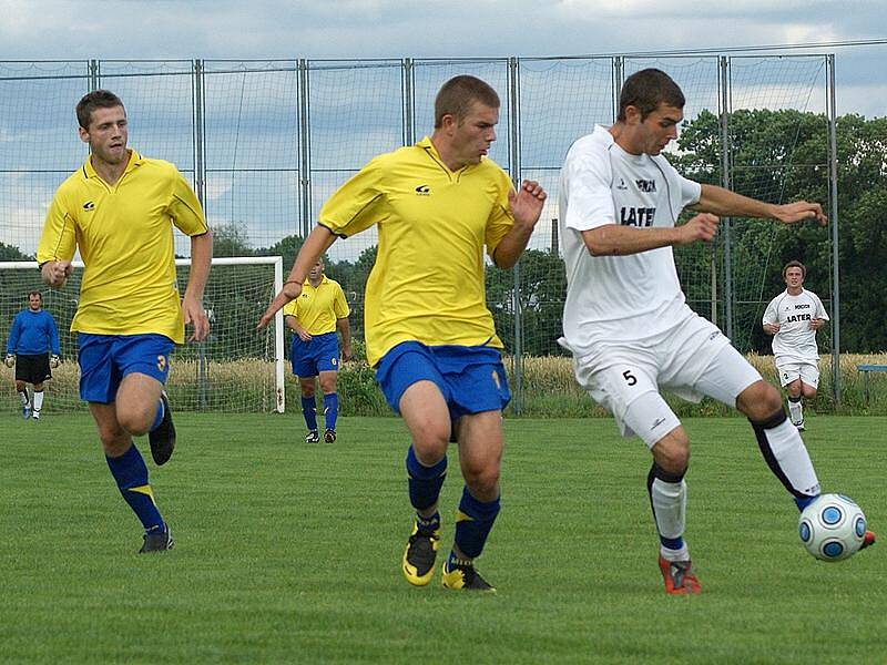 Přípravné derby AFK Chrudim - SK Chrudim 7:0.