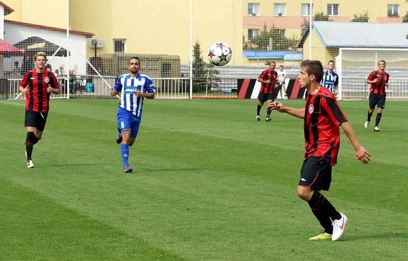 Z třetiligového utkání MFK Chrudim - Roudnice nad Labem 2:2.