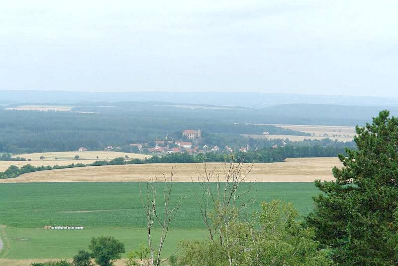 Obec Střemošice na Chrudimsku se raduje z titulu Vesnice roku v Pardubickém kraji.