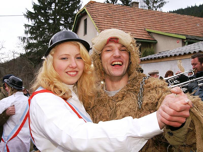 Masopustní veselí ovládlo v sobotu i Žlebské Chvalovice na Chrudimsku.