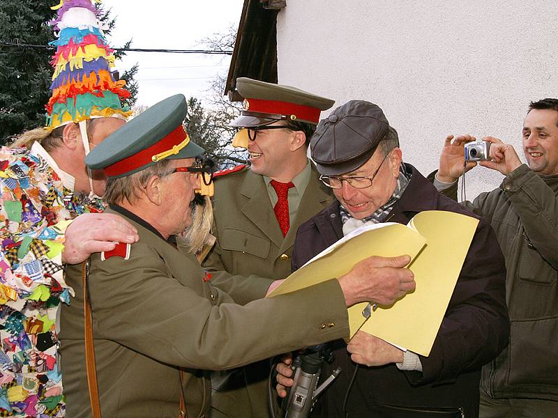 Masopustní veselí ovládlo v sobotu i Žlebské Chvalovice na Chrudimsku.