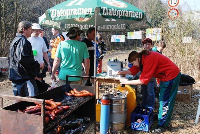 Jednou z akcí uskutečněných ke stému výročí založení skautingu byl o uplynulé sobotě II. ročník vodáckého sjezdu řeky Chrudimky.