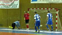 Era-Pack Chrudim porazil v prvním čtvrtfinále play off I. futsalové ligy Torf Pardubice 6:1.