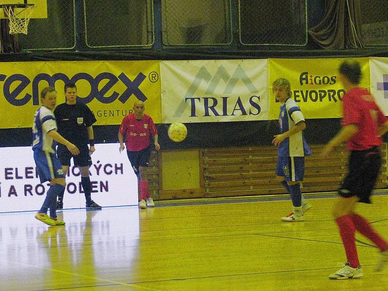 Era-Pack Chrudim porazil v prvním čtvrtfinále play off I. futsalové ligy Torf Pardubice 6:1.