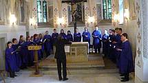 Po poctě u hrobu následoval koncert pěveckého sboru Salvátor v kostele Povýšení sv. Kříže. Na programu byla díla A. Hniličky, J. B. Foerstera, B. Martinů a dalších. 