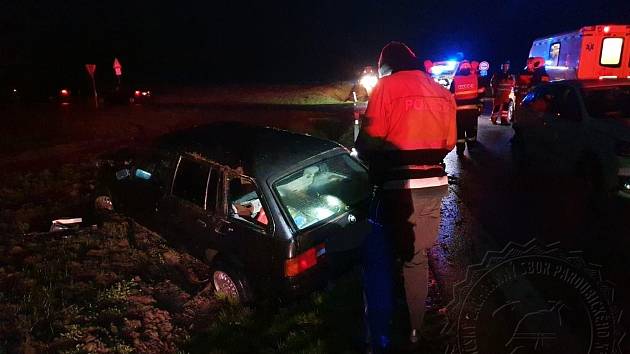 Nehoda u Čankovic tří aut se čtyřmi zraněnými.