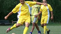 Fotbalový turnaj romských mužstev v Přestavlkách.