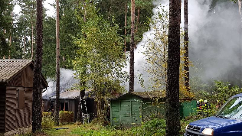 V Kraskově hořela chata