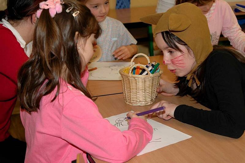 Zápis prvňáčků na Základní škole v Hrochově Týnci.