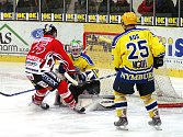 Semifinále play off II. hokejové ligy mezi Chrudimí a Nymburkem pokračovala druhým utkáním.V něm po tuhém boji zvítězila domácí Chrudim 4:2.
