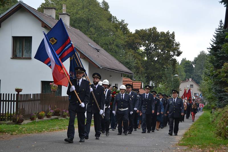 Vodní fontána a oslavy 110 let od založení SDH Možděnice