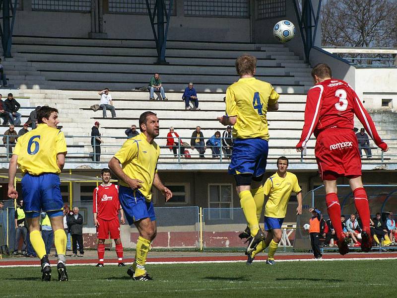 Fotbalové utkání mezi AFK Chrudim a FK Pardubice