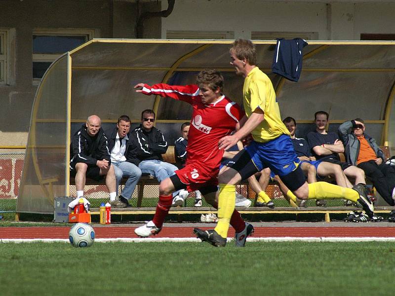 Fotbalové utkání mezi AFK Chrudim a FK Pardubice