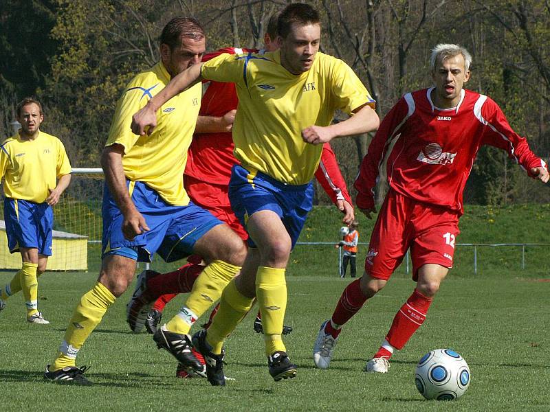 Fotbalové utkání mezi AFK Chrudim a FK Pardubice