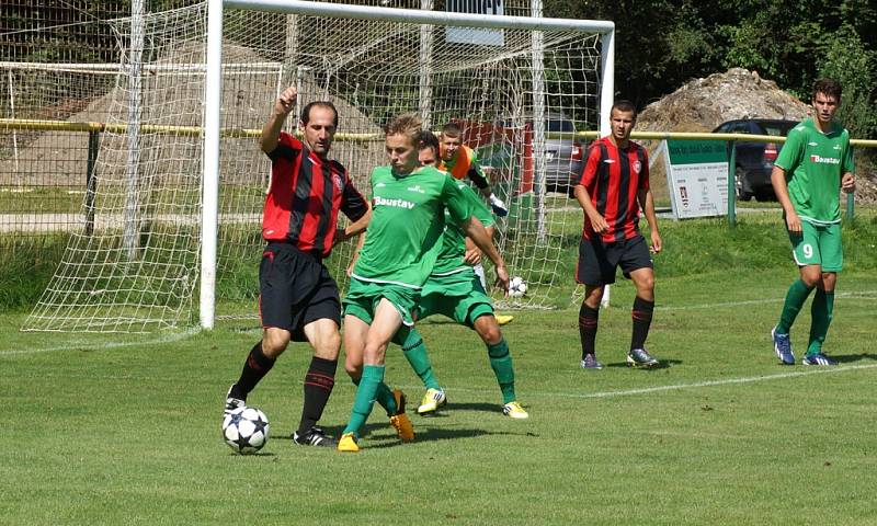 Z třetiligového utkání Karlovy Vary - MFK Chrudim 3:3. 