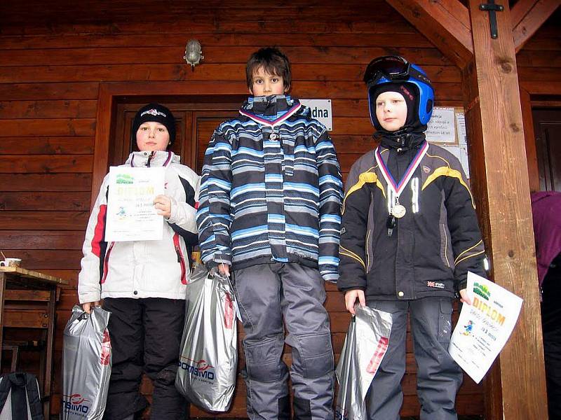 Na sjezdovce v Hluboké u Hlinska se konal tradiční Přebor mikroegionu Hlinecko v lyžování.