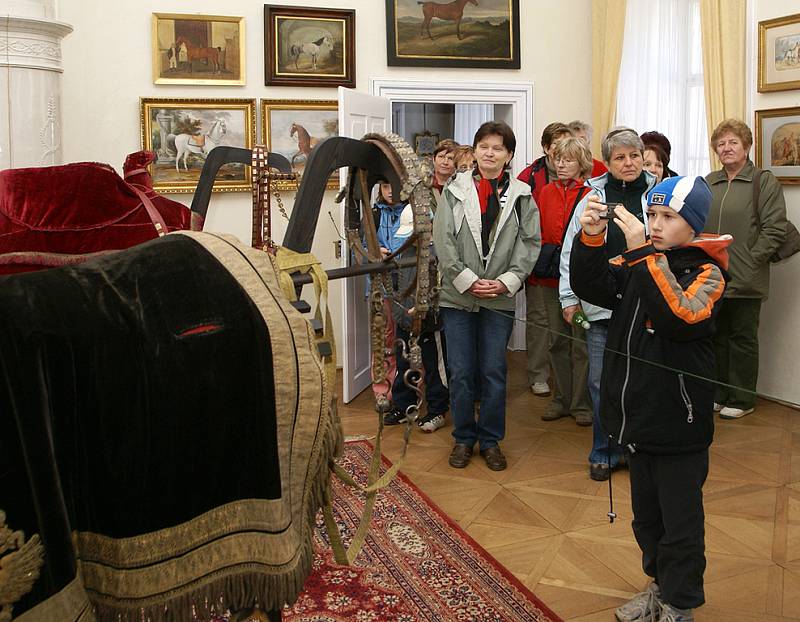 Hipologické muzem na zámku ve Slatiňanech zahájilo novou návštěvnickou sezonu,