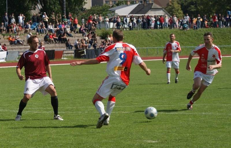 Derby internacionálů Sparty a Slavie Praha se v rámci Žlutomodrého dne Berry zúčastnili i někteří hráči AFK Chrudim.