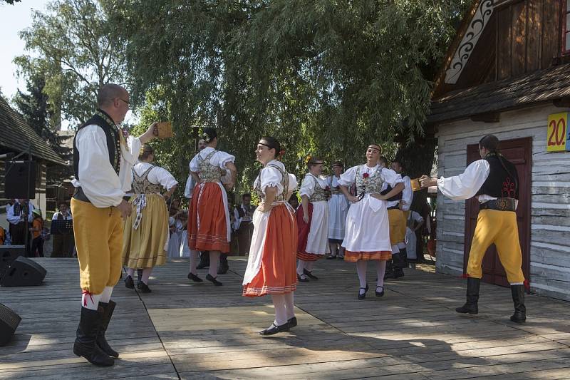 Adámkovy folklorní slavnosti.