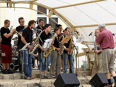 Swingový festival v Chrasti.