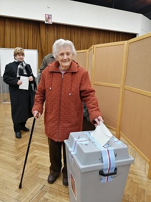 Nejstarší obyvatelka města Třemošnice v pátek volila budoucí hlavu státu.