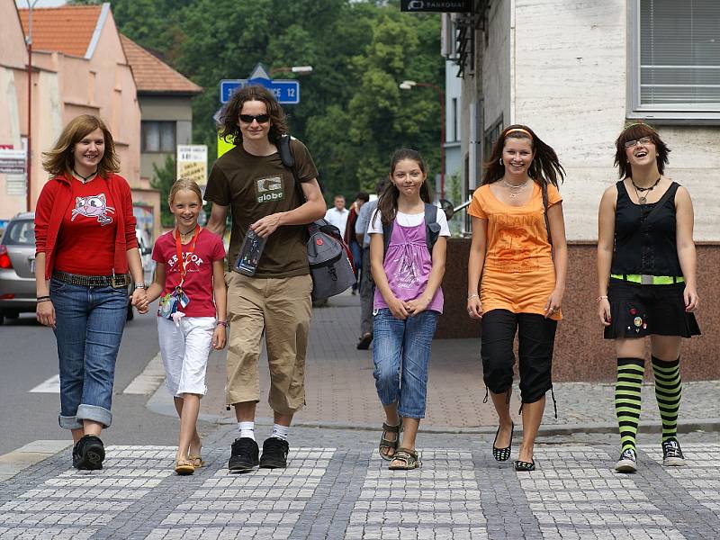 Stávkující školy přidělaly na Chrudimsku starosti mnoha rodičům. Jejich ratolesti si naopak "volný" den velmi užívaly.