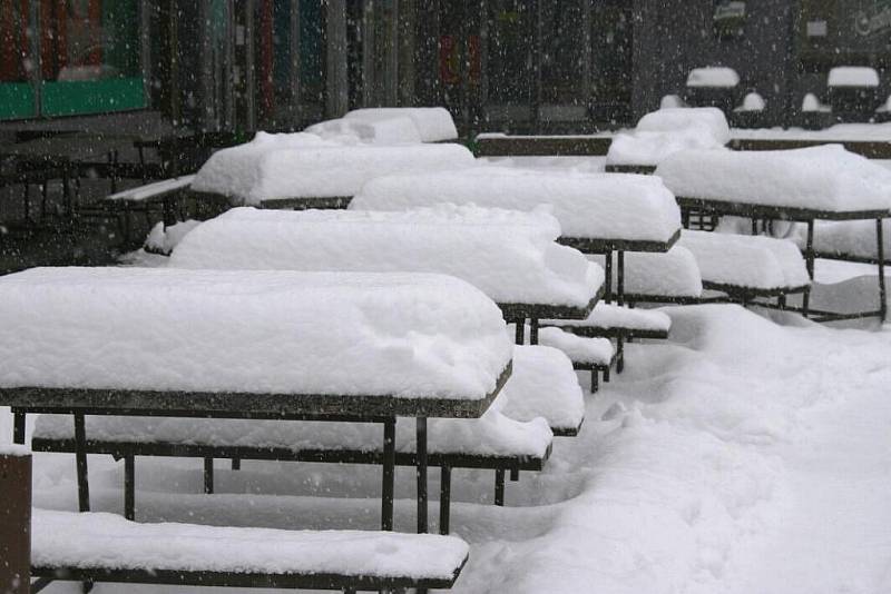 Sněhová kalamita zasáhla i největší město bývalého okresu Chrudim.