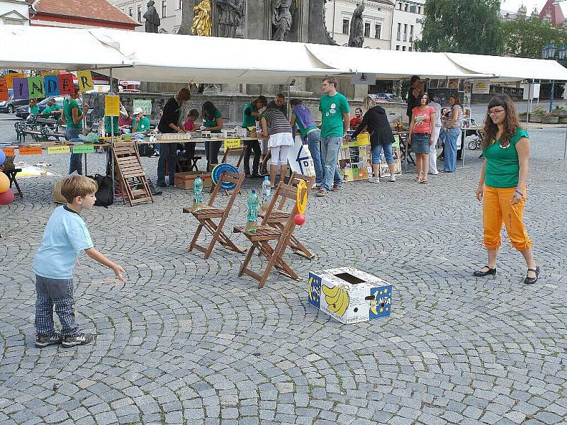 DEN PRO CHRUDIM  ovládl ve čtvrtek chrudimské Resselovo náměstí.