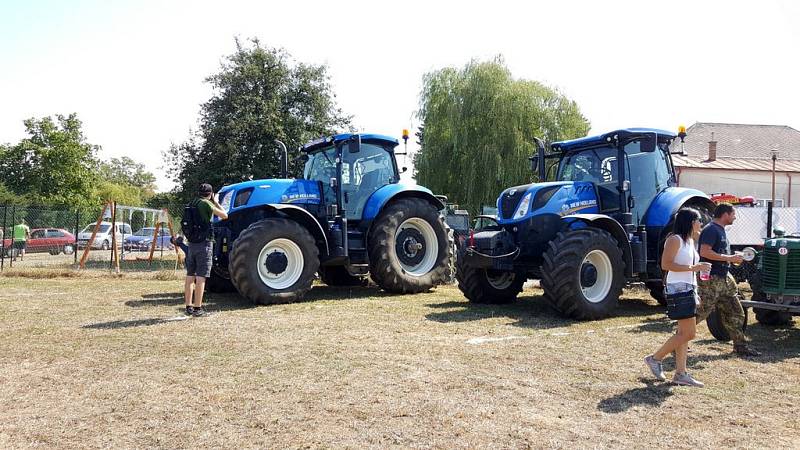 Ve Žďárci u Seče se konal Železnohorský traktor 2018.