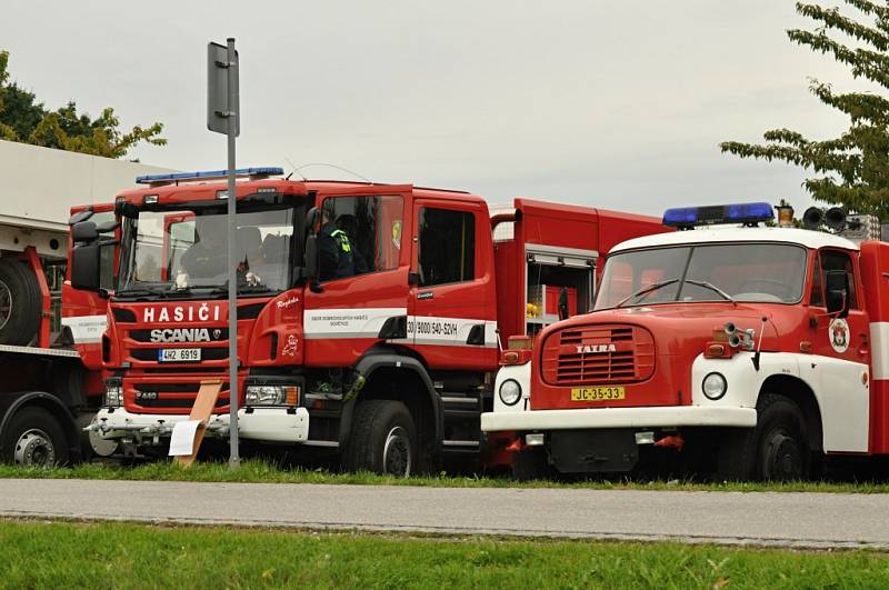 Na vrchu Gothardu se při příležitosti 120. výročí sboru dobrovolných hasičů v Hořicích a 25. výročí profesionální požární ochrany v Hořicích konal Den Integrovaného záchranného systému.