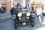 Na tři dny se sjely do Jičína automobily, vyrobené do roku 1918 a motocykly na řemenový pohon. Ojedinělou akci Loukotě a řemeny v Jičíně zakončí dnešní vyjížďka do Sobotky.