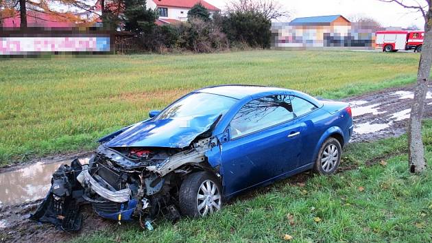 Na úseku silnice I/35 u obce Holovousy došlo k dopravní nehodě, která si vyžádala jedno zranění.