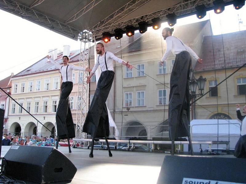 Ze zahájení jičínského pohádkového festivalu.