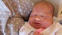 Kateřina Kučerová se narodila 12. května v 20.49 s váhou 3500 gramů a mírou 49 cm. Manžele Markétu a Radka Kučerových z Nové Paky tak učinila šťastnými rodiči.