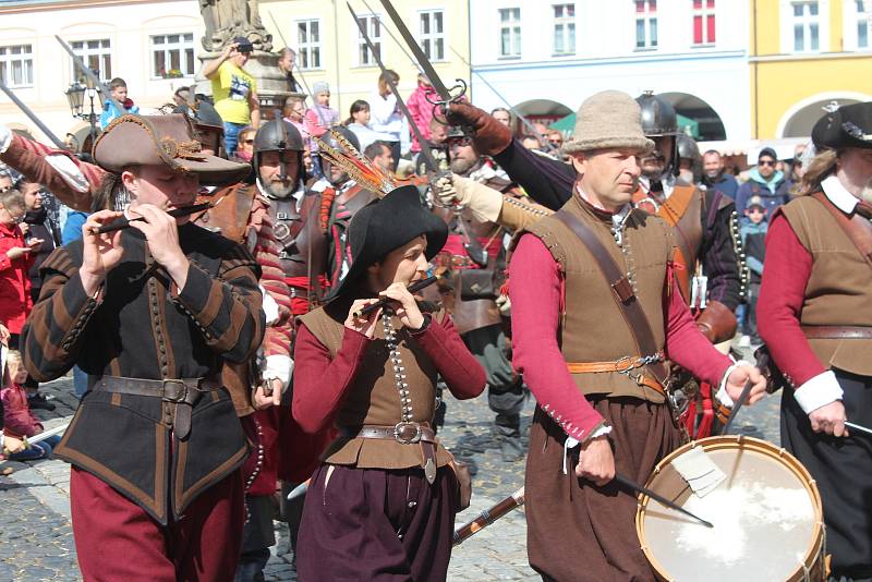 Po čtyřech letech se do Jičína vrátily Valdštejnské slavnosti.