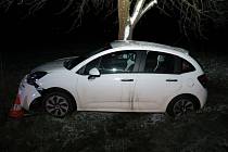 Havárie osobního automobilu u Vitiněvsi.