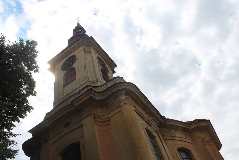 Kostel sv. Jakuba Většího by se brzy mohl dočkat nové střechy.