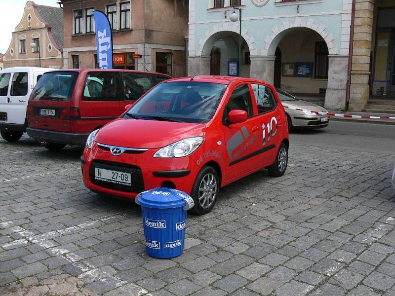 Ze Dne s Deníkem v Nové Pace na Masarykově náměstí. 