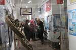 Výstava v muzeu o historii zimních sportů na Jičínsku. 