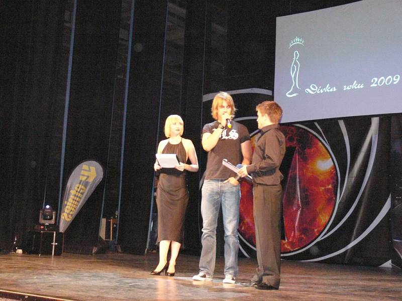 Z finále soutěže Dívka roku 2009.