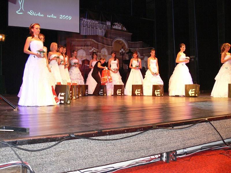 Z finále soutěže Dívka roku 2009.