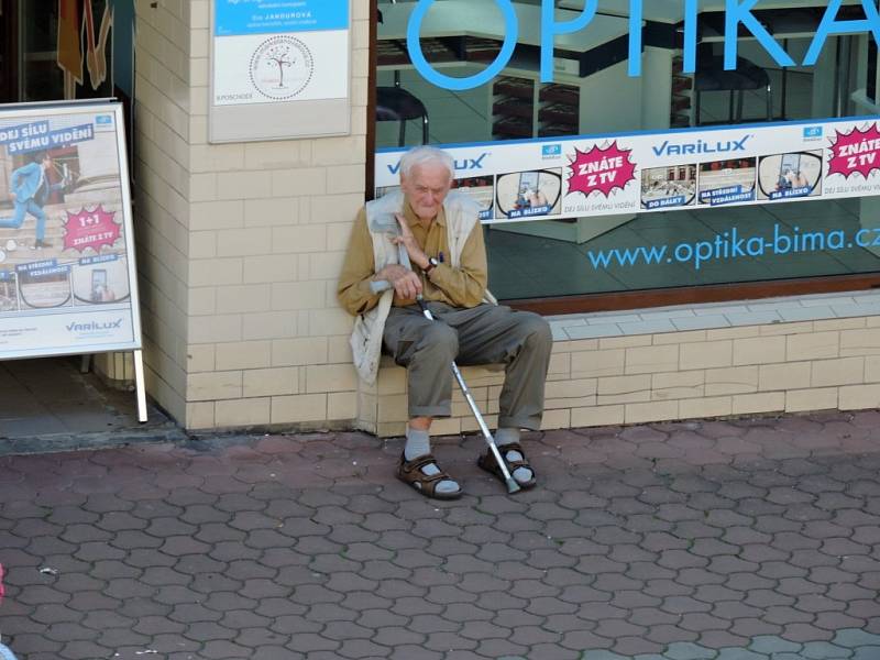 Pohádkový průvod zahájil festival.