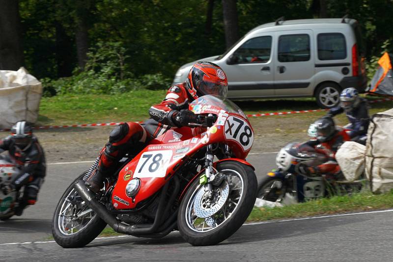 Kolštejnský okruh Cenu Václava Paruse, přebor České republiky v jízdě pravidelnosti historických závodních motocyklů veteránů.